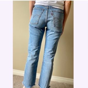 Levi’s || Wedgie Straight Jean